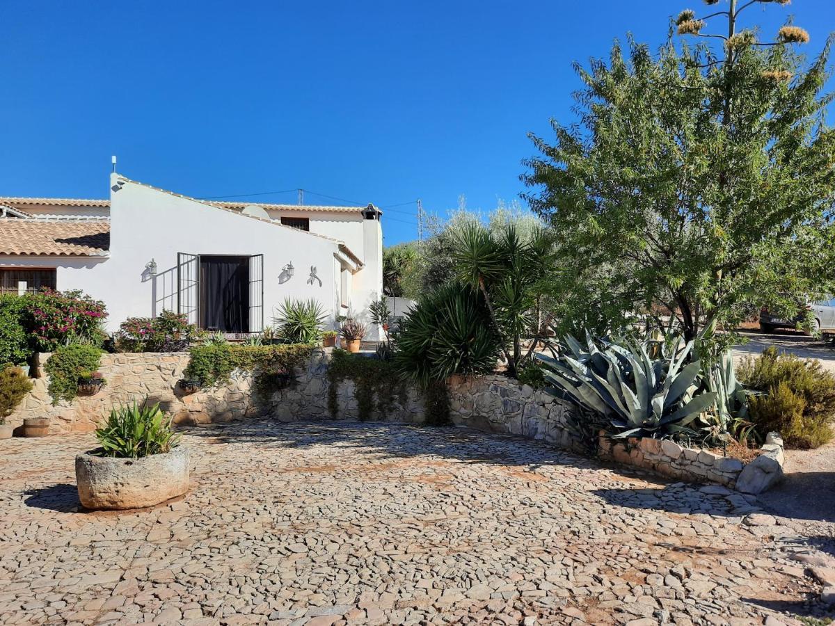 Hacienda La Buena Vida B&B En Appartementen Casita La Bruja Algarinejo Ngoại thất bức ảnh